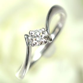 K18WG・ダイヤモンド0.18ct（Hカラー・SI・GOOD・中宝鑑定ソーティング