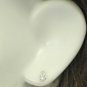 プラチナ・マシンカットCZ ペアシェイプピアス