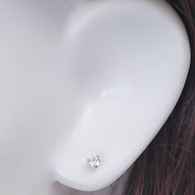 プラチナ・スーパーCZ(3mm) スタッドピアス(3本爪)