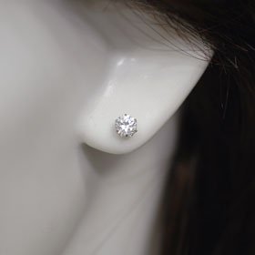 K14WG・キュービックジルコニア スタッドピアス