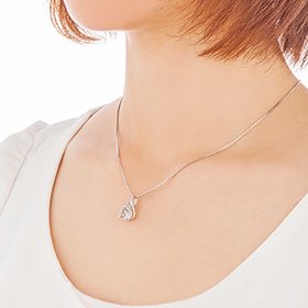 クロスフォーニューヨーク(ダンシングストーン) フローラペンダント(ネックレス) NYP-610