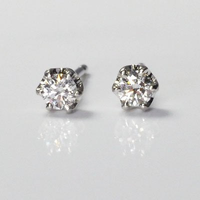 プラチナ ダイヤモンド ピアス 0.1ct（VSクラス・H&C・鑑別書カード付