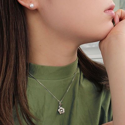 クロスフォーニューヨーク(ダンシングストーン) ノーブルローズペンダント(ネックレス) NYP-644