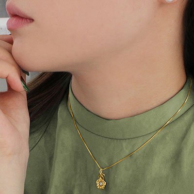 クロスフォーニューヨーク(ダンシングストーン) ノーブルローズペンダント(ネックレス) イエローゴールド NYP-644-Y