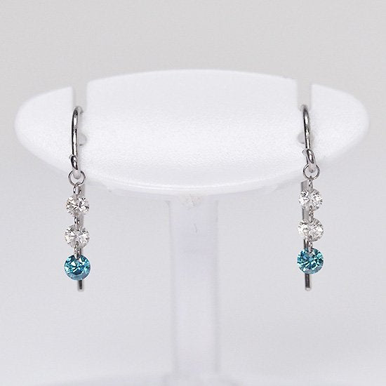 プラチナ・ブルーダイヤモンド＆ダイヤモンド0.2ct 3ストーンフック