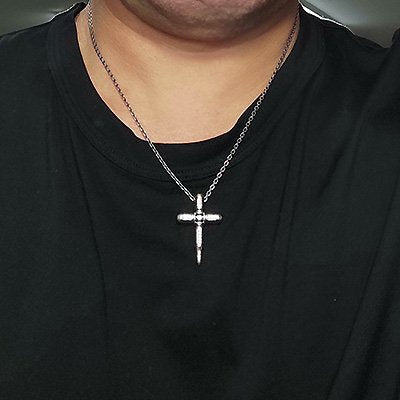 【有名ブランド処分品】【92%OFF】動き出したら止まらない!メンズペンダント(ネックレス) 光十字が浮かび上がる! 輝きながら揺れる メンズジュエリー 男性用 バレットペンダント