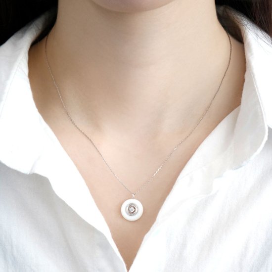 クロスフォーニューヨーク(ダンシングストーン) スタンプ枠シリーズ ムーンホワイトペンダント(ネックレス) NRD-002-WH