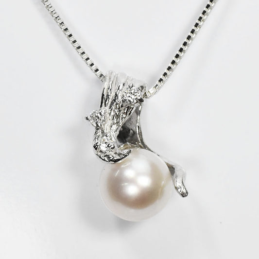 【花珠真珠】8mm珠 ネックレス ペンダント ダイヤモンド0.08ct アコヤ本真珠 天然ダイヤモンド