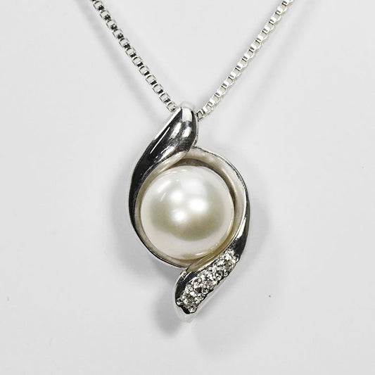 【花珠真珠】7mm珠 ネックレス ペンダント ダイヤモンド0.03ct アコヤ本真珠 天然ダイヤモンド