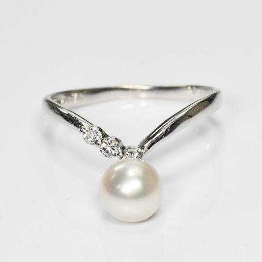 【花珠真珠】6.0mmアップ リング 指輪 ダイヤモンド0.1ct アコヤ本真珠