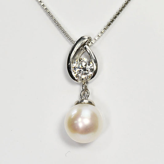 【花珠真珠】7mm珠 ネックレス ダイヤモンド0.2ct アコヤ本真珠 シンプルデザイン 天然ダイヤモンド