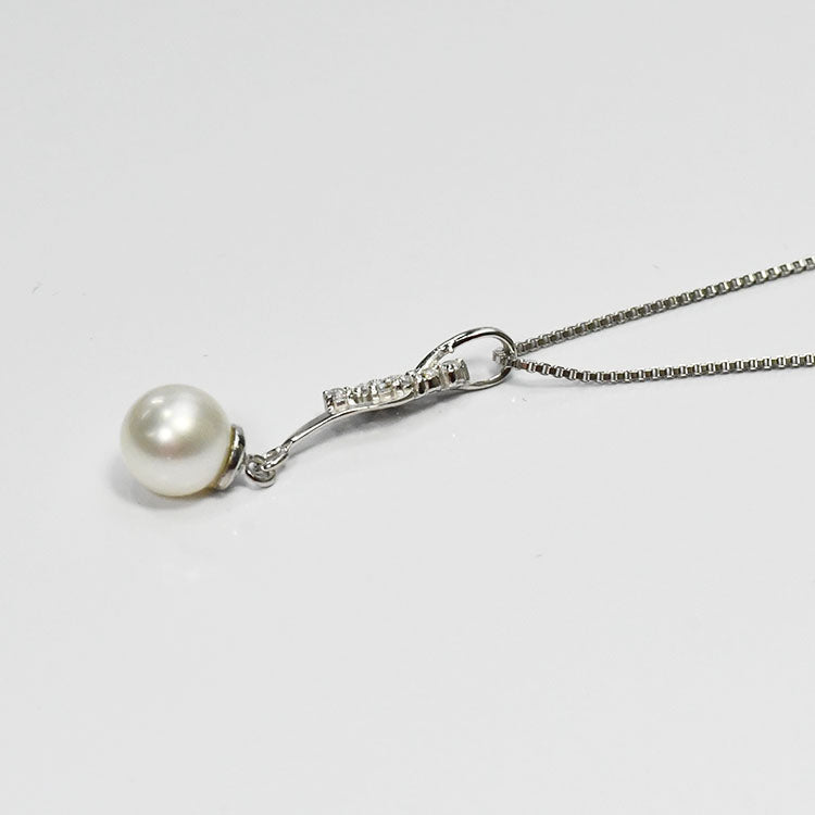 【花珠真珠】6mm珠 ネックレス ダイヤモンド0.1ct アコヤ本真珠 ブランチ 天然ダイヤモンド