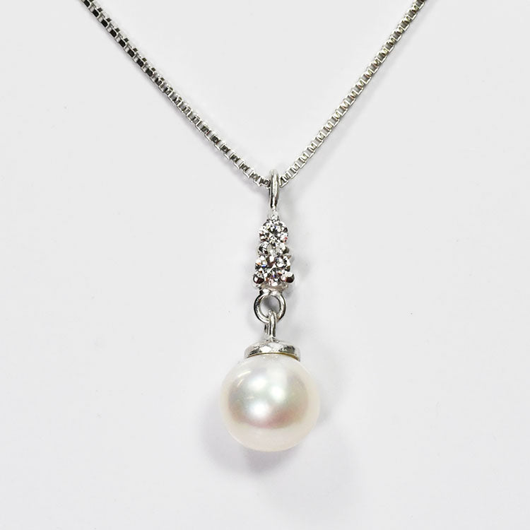 【花珠真珠】6mm珠 ネックレス ダイヤモンド0.05ct アコヤ本真珠 2ストーン 天然ダイヤモンド