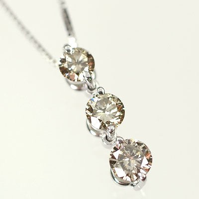 K18WG・ダイヤモンド0.3ct　スリーストーンペンダント（ネックレス）