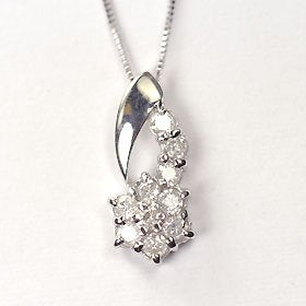 天然ダイヤモンド0.3ct×ホワイトゴールド スウィートフラワーペンダント（ネックレス） スウィートテン ダイヤモンド ネックレス
