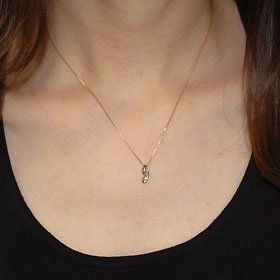 K18PG・ダイヤモンド0.12ct（SIクラス・鑑別書カード付） 3ストーン