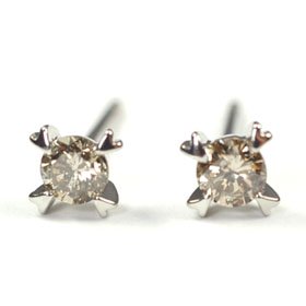 プラチナ・ダイヤモンド0.2ct　スタッドピアス（ハート爪）