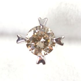 プラチナ・ダイヤモンド0.2ct　スタッドピアス（ハート爪）