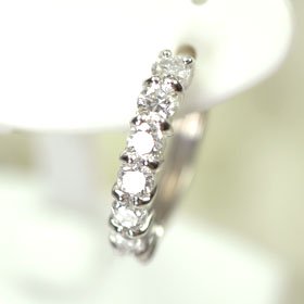 K18WG・ダイヤモンド0.5ct　ハーフエタニティーピアス