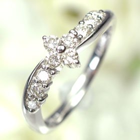 プラチナ・ダイヤモンド0.5ct　スウィートフラワー10リング