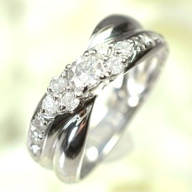 プラチナ・ダイヤモンド0.5ct　クロスラインリング