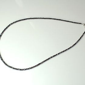 K18WG・ブラックダイヤモンド20ct（ミドルグレード）　ネックレス