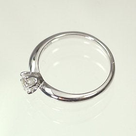 【婚約指輪】K18WG・ダイヤモンド0.3ct（H・SI・GOOD・鑑定書付）　エンゲージリング