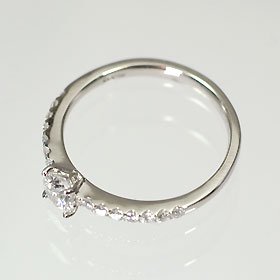 【婚約指輪】プラチナ・ダイヤモンド0.3ct（H・SI・GOOD・鑑定書付）　エンゲージリング