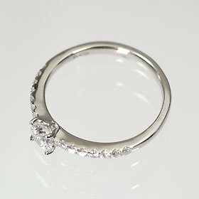 【婚約指輪】プラチナ・ダイヤモンド0.3ct（F・VVS・3EX・H&C・鑑定書付）　エンゲージリング