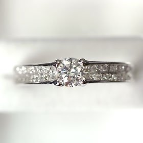 【婚約指輪】プラチナ・ダイヤモンド0.3ct（F・VVS・3EX・H&C・鑑定書付）　エンゲージリング