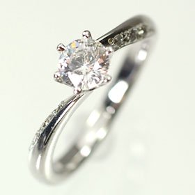 【婚約指輪】プラチナ・ダイヤモンド0.5ct（F・VVS・3EX・H&C・鑑定書付）　エンゲージリング