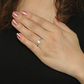 【婚約指輪】プラチナ・ダイヤモンド0.5ct（F・VVS・3EX・H&C・鑑定書付）　エンゲージリング