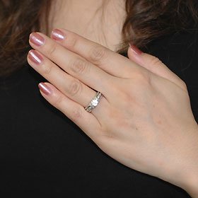 【婚約指輪】プラチナ・ダイヤモンド0.5ct（H・SI・GOOD・鑑定書付）　エンゲージリング