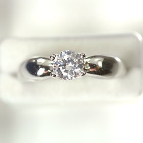 【婚約指輪】プラチナ・ダイヤモンド0.5ct（H・SI・GOOD・鑑定書付）　エンゲージリング