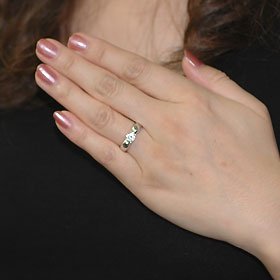【婚約指輪】プラチナ・ダイヤモンド0.5ct（F・VVS・3EX・H&C・鑑定書付） エンゲージリング
