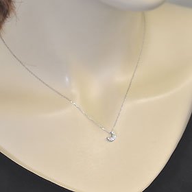 K10WG・ダイヤモンド0.1ct　ロマンティックムーンパヴェペンダント（ネックレス）