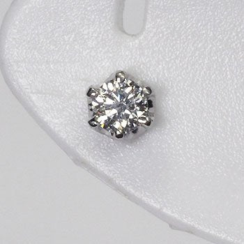 プラチナ ダイヤモンド ピアス 0.1ct（VSクラス・H&C・鑑別書カード付） スタッドピアス ハート＆キューピッド 一粒ピアス