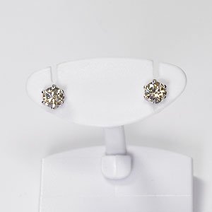 プラチナ ダイヤモンド ピアス 0.5ct（SIクラス・鑑別書付） スタッドピアス ハート＆キューピッド 一粒ピアス