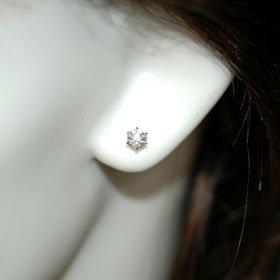 プラチナ ダイヤモンド ピアス 0.5ct（SIクラス・鑑別書付） スタッドピアス ハート＆キューピッド 一粒ピアス