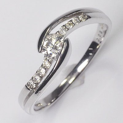 【婚約指輪】プラチナ・ダイヤモンド0.25ct（SIクラス・鑑別書カード付）　エンゲージデザインリング