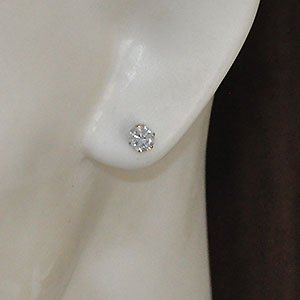 プラチナ・ダイヤモンド0.5ct シングルピアス 片耳用