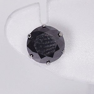 プラチナ・ブラックダイヤモンド0.6ct シングルピアス 片耳用