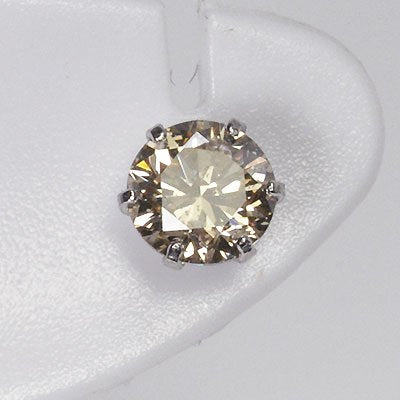 プラチナ・ダイヤモンド0.614ct（SIアップ・鑑定書カード付） スタッドピアス